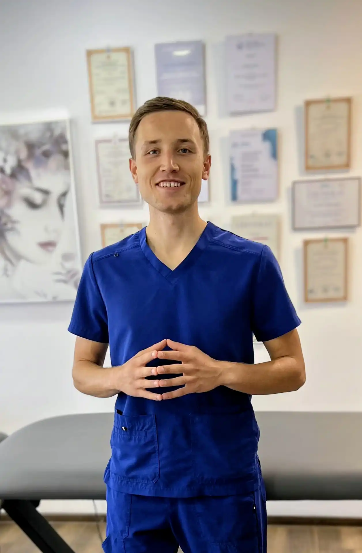 Kacper Gawroński w gabinecie masażu w Brzegu